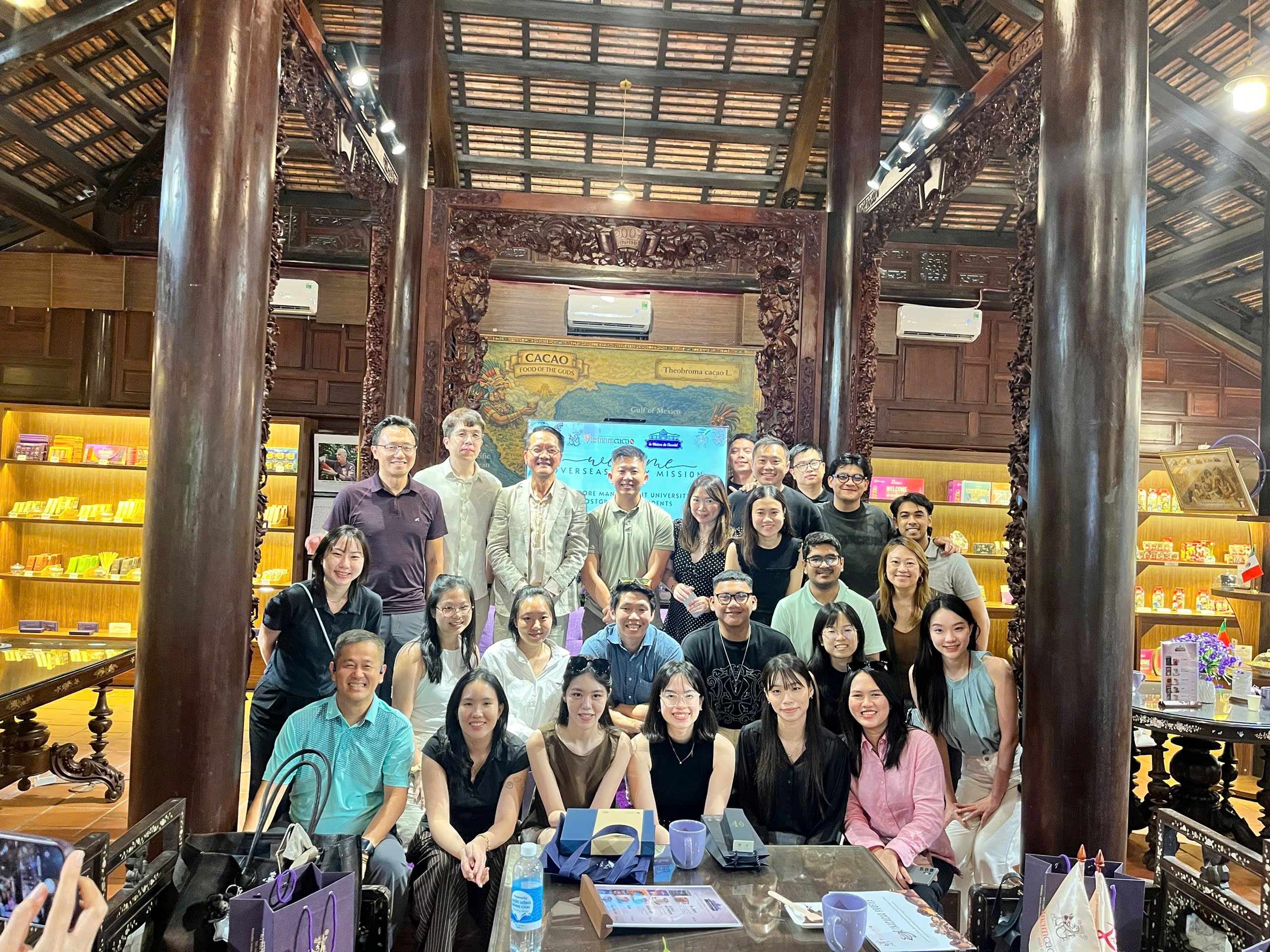 Buổi tham quan tại la Maison du Chocolate (Vinacacao)